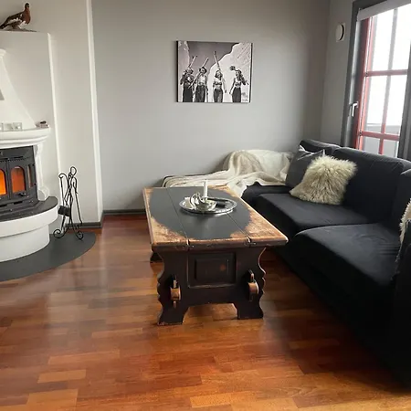 Cozy Top-floor With Fireplace And Sauna