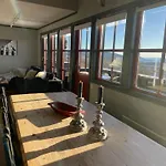 Cozy Top-floor With Fireplace And Sauna *