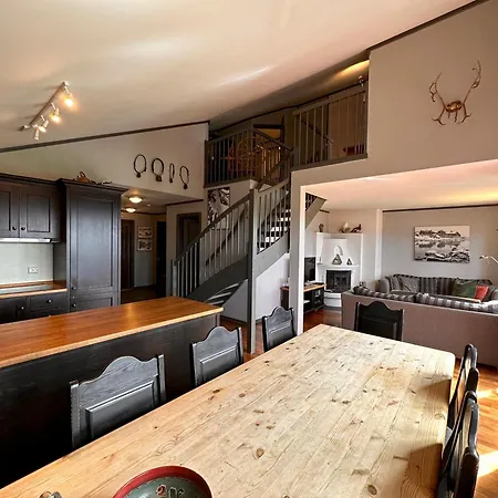 Cozy Top-floor With Fireplace And Sauna